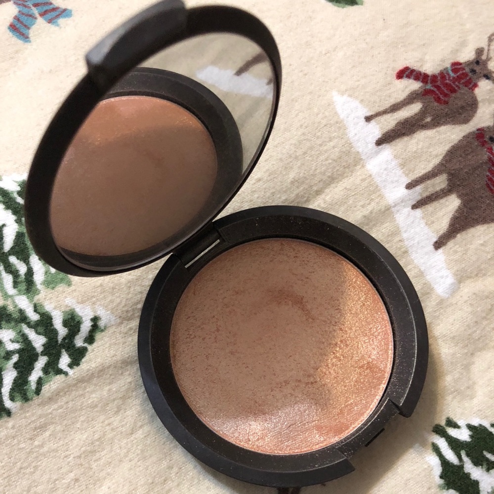 BECCA shimmering skin perfector Champagne Pop